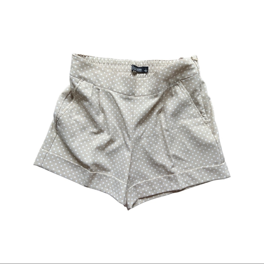 Beige + White Polkadot Women’s Shorts size 6